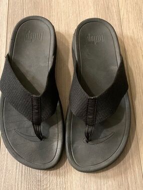 FITFLOP SURFA Toe-Post Thong Flip Flop Sandals Black Size 8